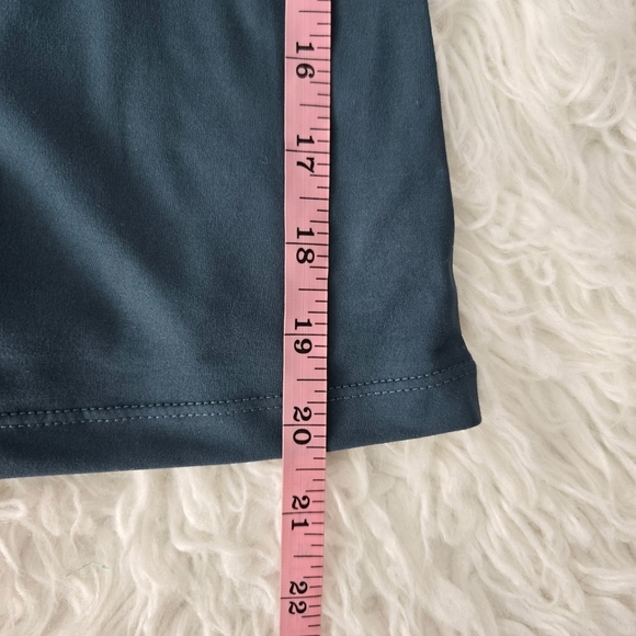 AUTOMET Womens Long Sleeve Shirts. Basic Crop Tops.  Underscrubs Layer. … - Picture 5 of 7